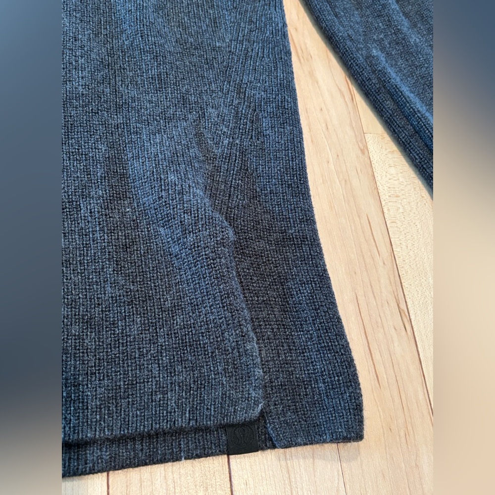 Lululemon Merino Wool-Blend Ribbed Crewneck Sweater Heathered Black Size 6 - Picture 6 of 9
